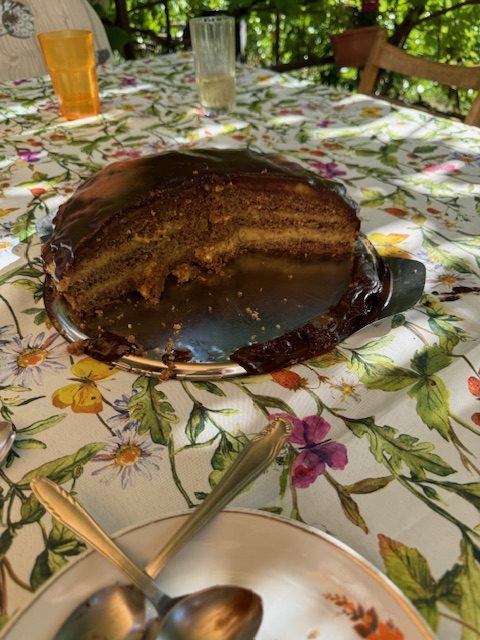 torta od badema i ješnjaka